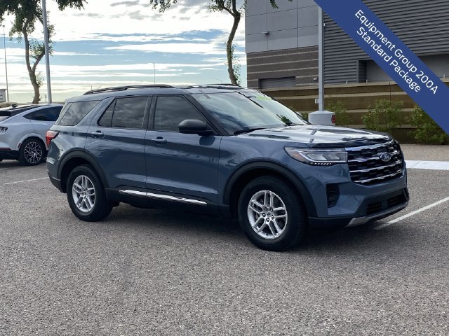 Certified 2025 Ford Explorer Active AWD/4WD image 9