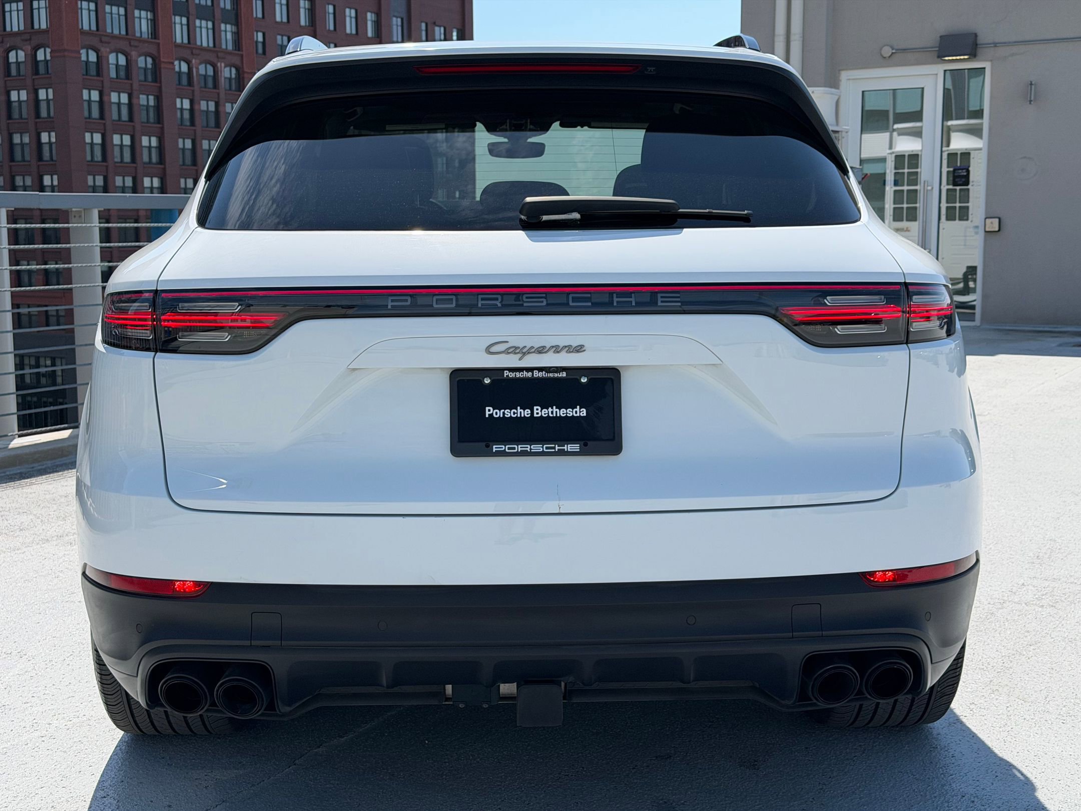 Certified 2023 Porsche Cayenne Platinum Edition image 6