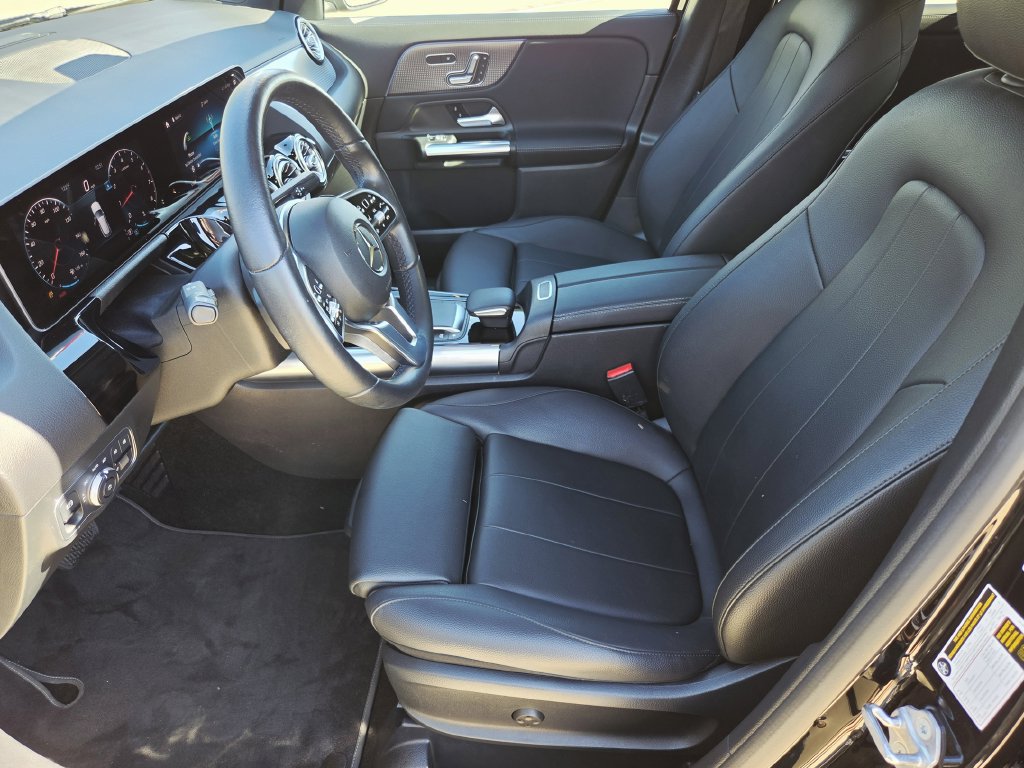 Used 2021 Mercedes-Benz GLA 250 w/ Premium Package image 12