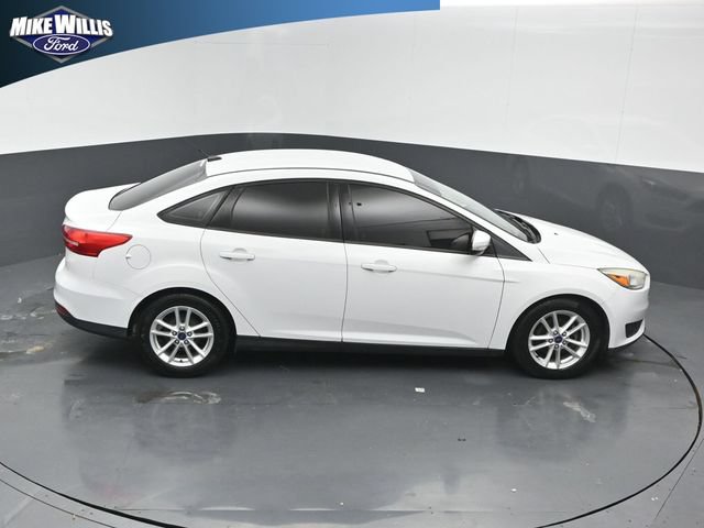 Used 2015 Ford Focus SE FWD image 16