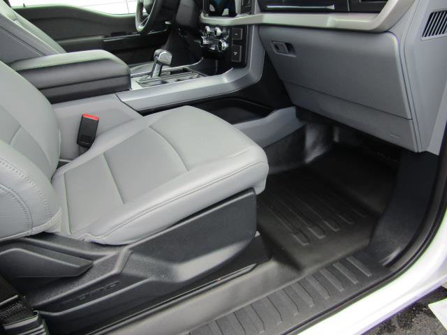 Used 2022 Ford F150 Lightning Pro AWD/4WD image 14