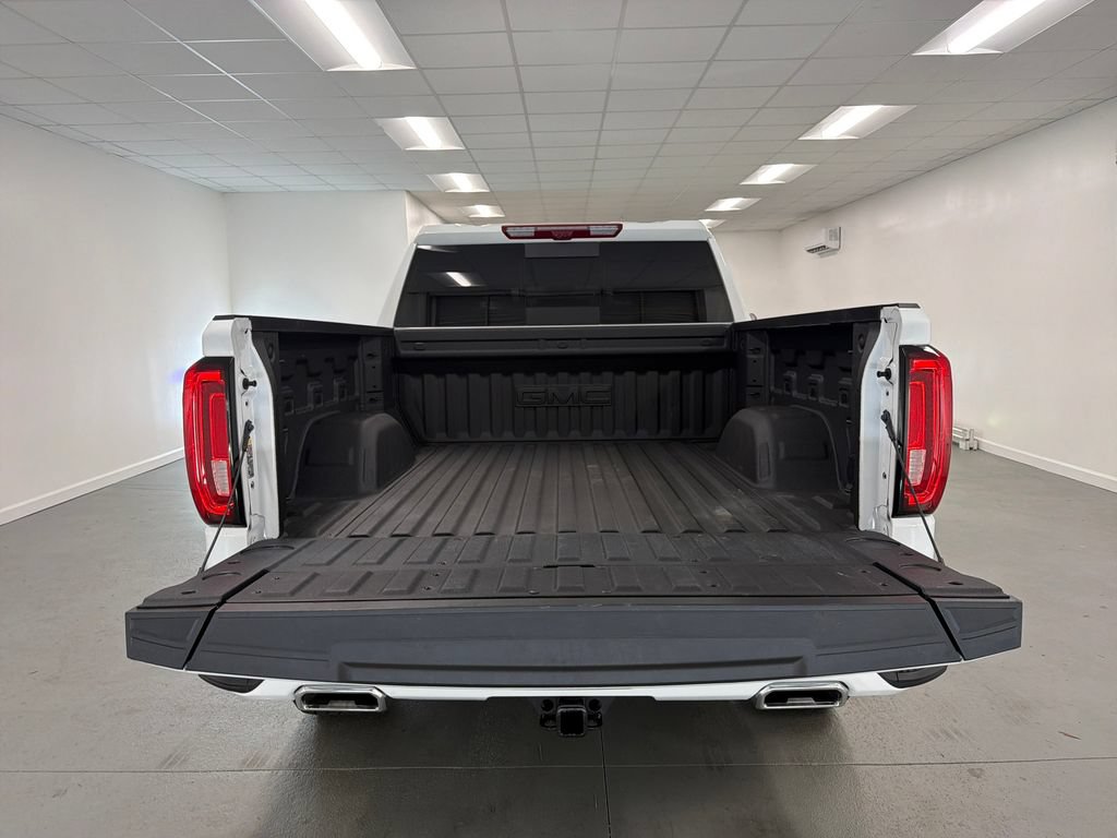 Used 2026 GMC Sierra 1500 AT4 w/ AT4 Premium Package AWD/4WD image 8