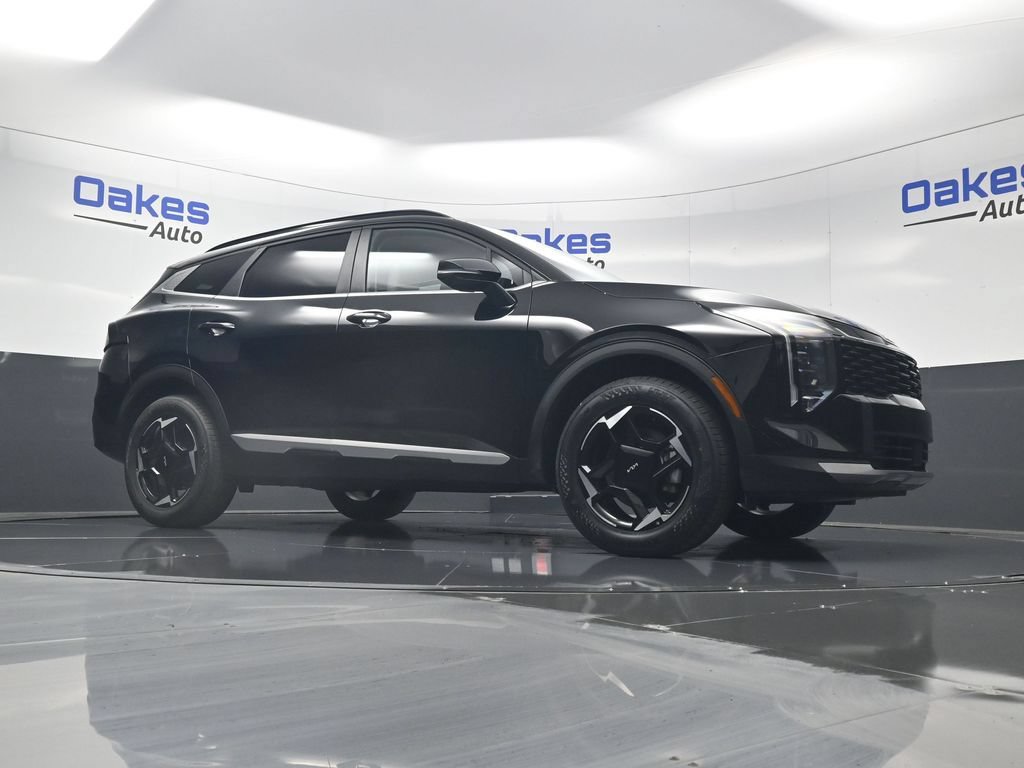 Certified 2026 Kia Sportage EX w/ EX Panorama Roof Package AWD/4WD image 40