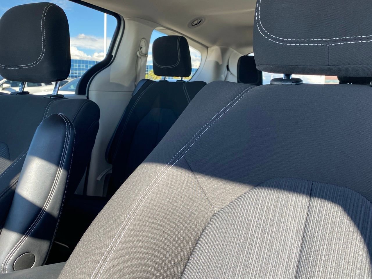 Used 2024 Chrysler Voyager LX FWD image 13