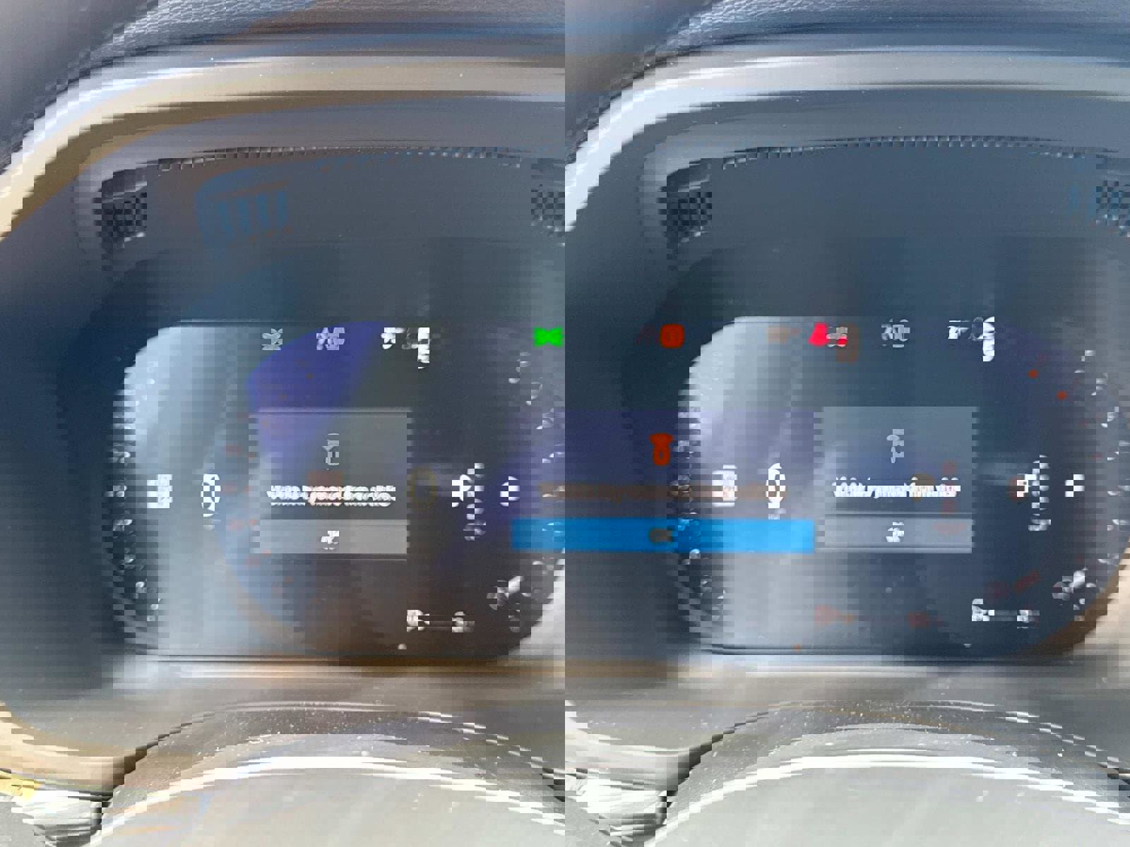 New 2026 Volvo XC60 B5 Plus w/ Climate Package image 28