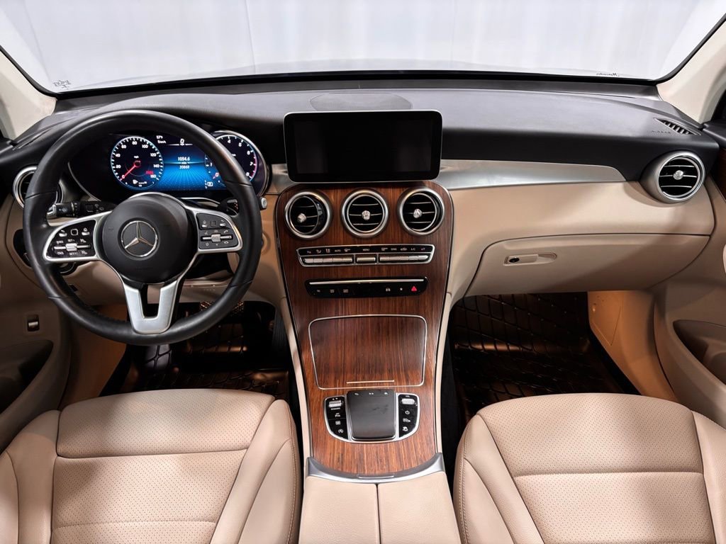 Certified 2022 Mercedes-Benz GLC 300 4MATIC image 3
