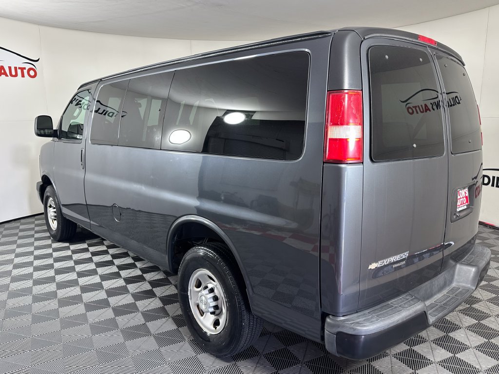 Used 2016 Chevrolet Express 2500 LS RWD image 4