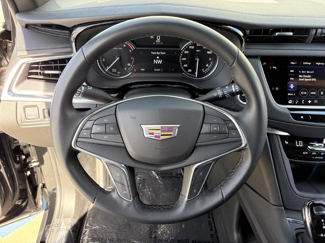 Certified 2024 Cadillac XT5 Luxury w/ LPO, Floor Liner Package FWD image 25