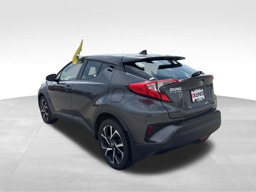 Used 2018 Toyota C-HR XLE image 7