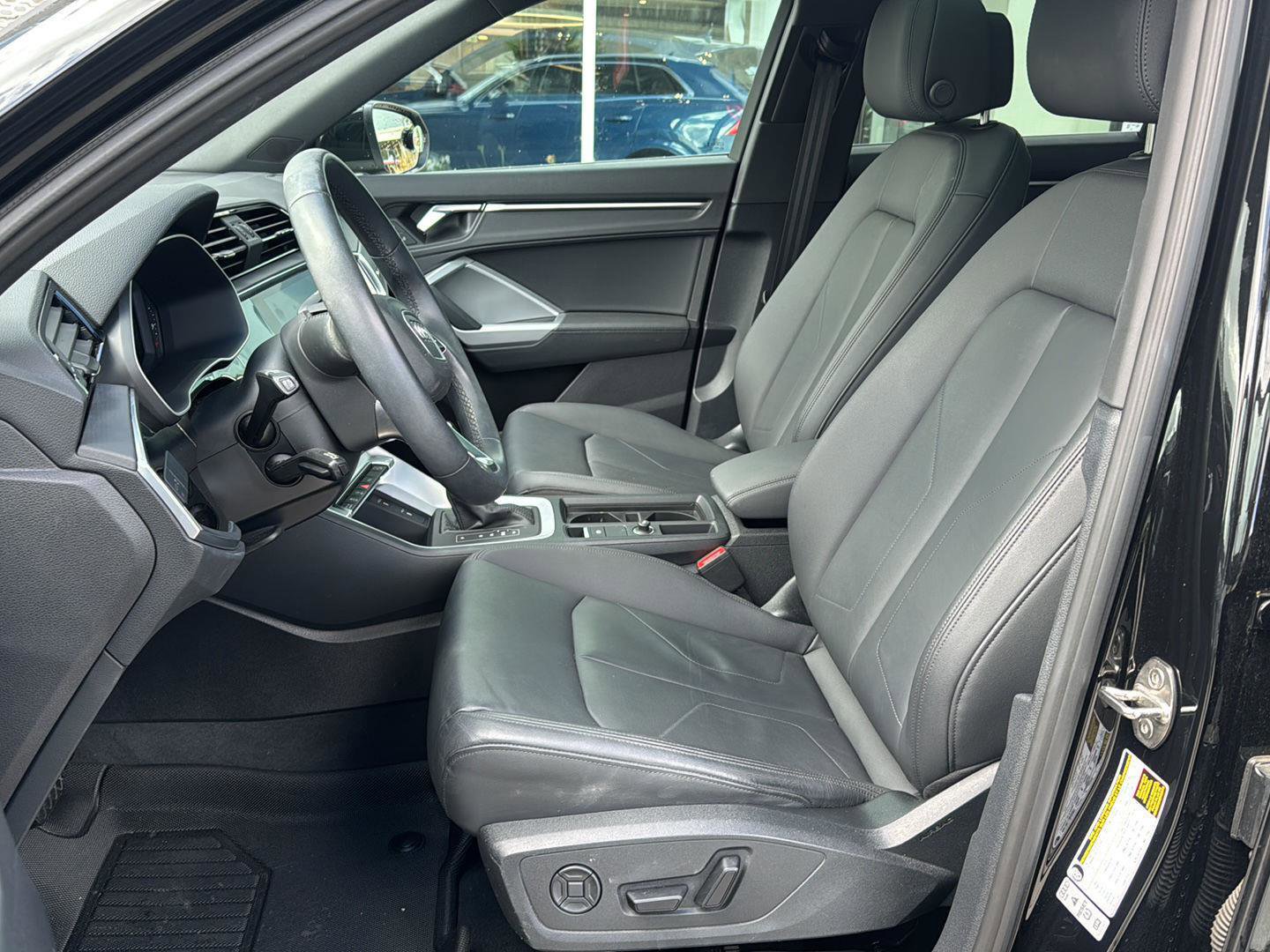 Used 2022 Audi Q3 2.0T Premium AWD/4WD image 11