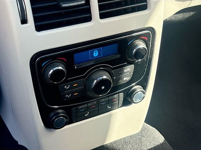 Used 2020 Jaguar F-PACE SVR image 20