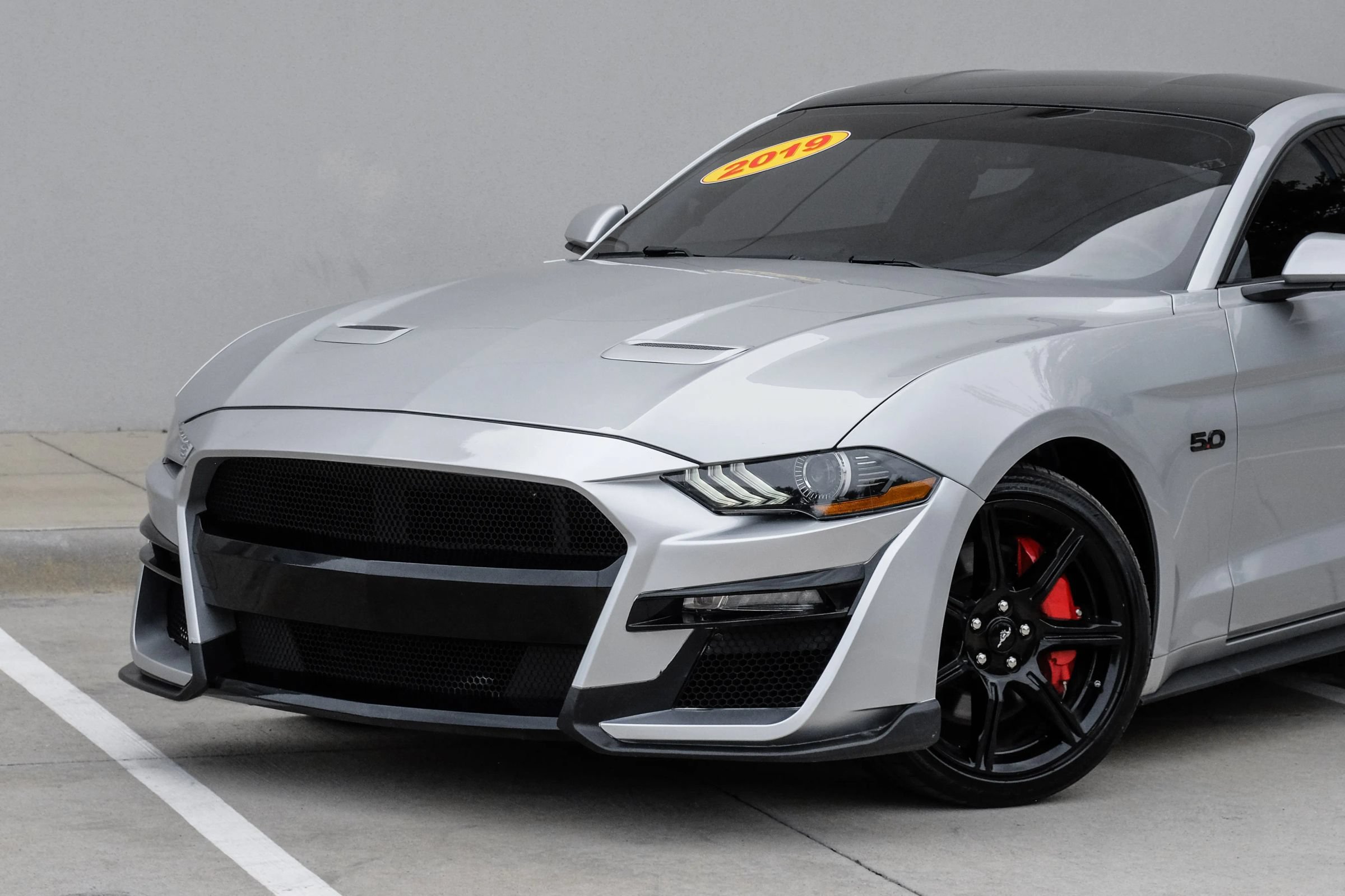 Used 2019 Ford Mustang GT Premium w/ Carbon Sport Interior Package RWD image 7