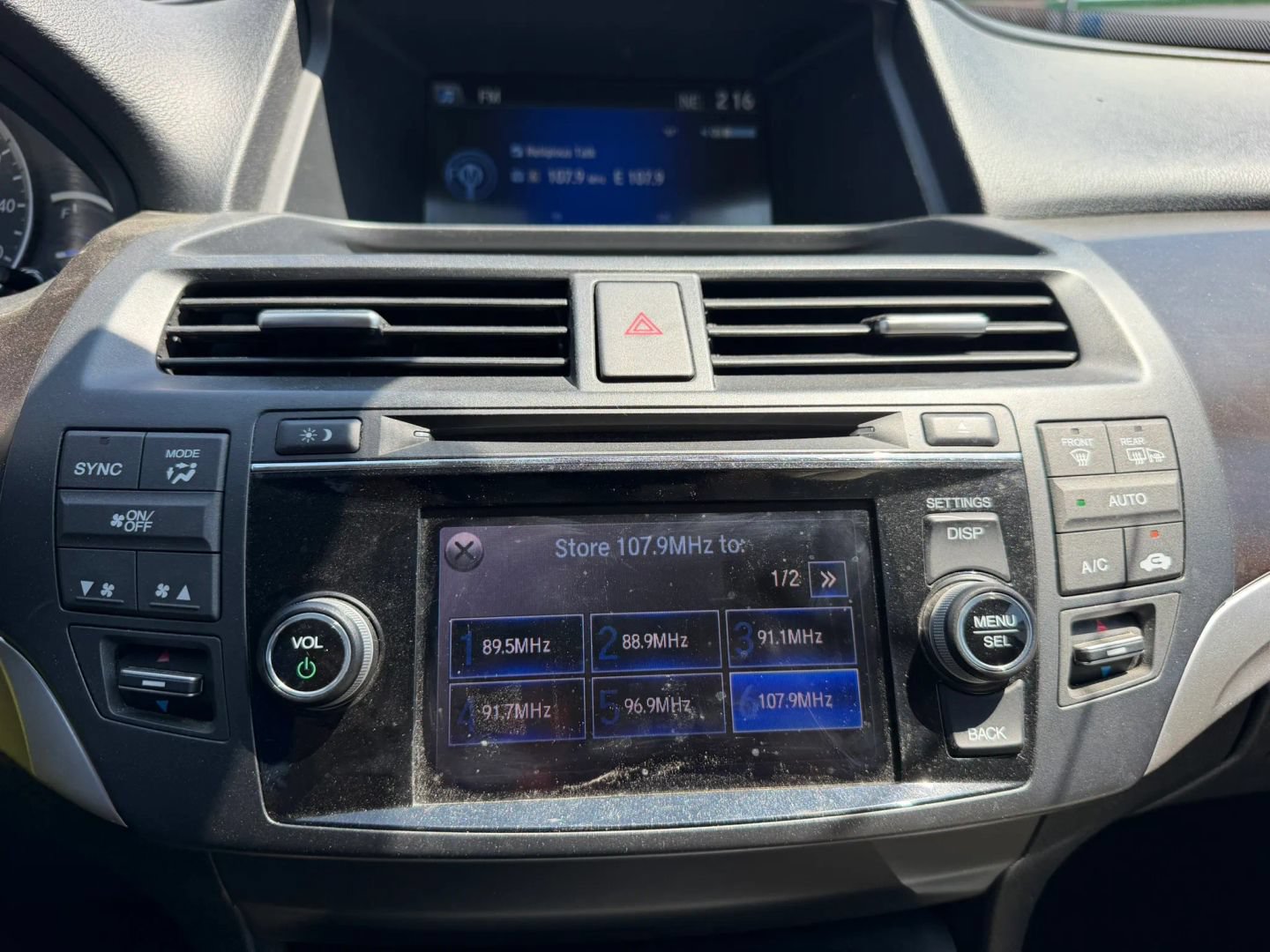 Used 2015 Honda Crosstour EX-L image 27