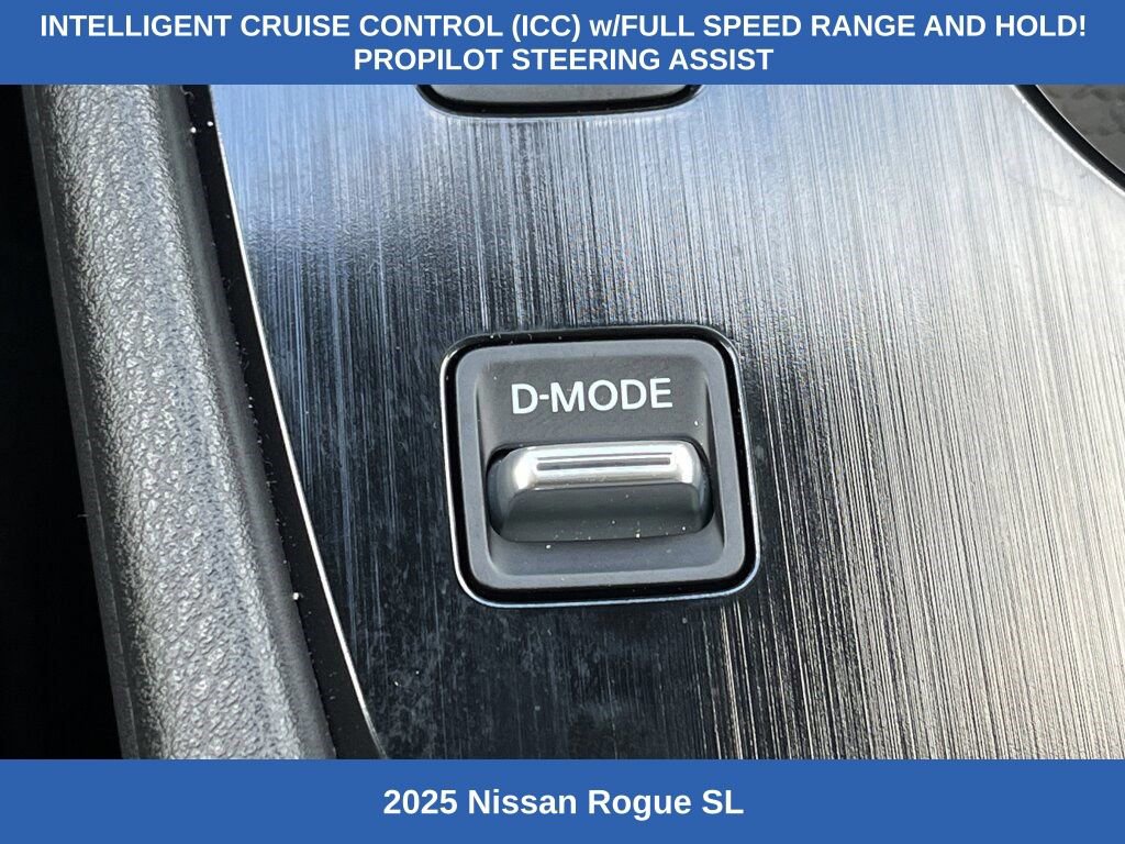 Used 2025 Nissan Rogue SL image 8