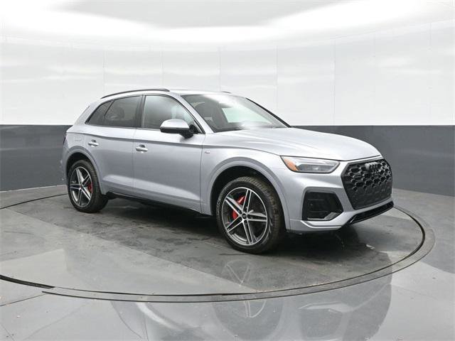 Used 2024 Audi Q5 e Premium Plus w/ Premium Plus Package