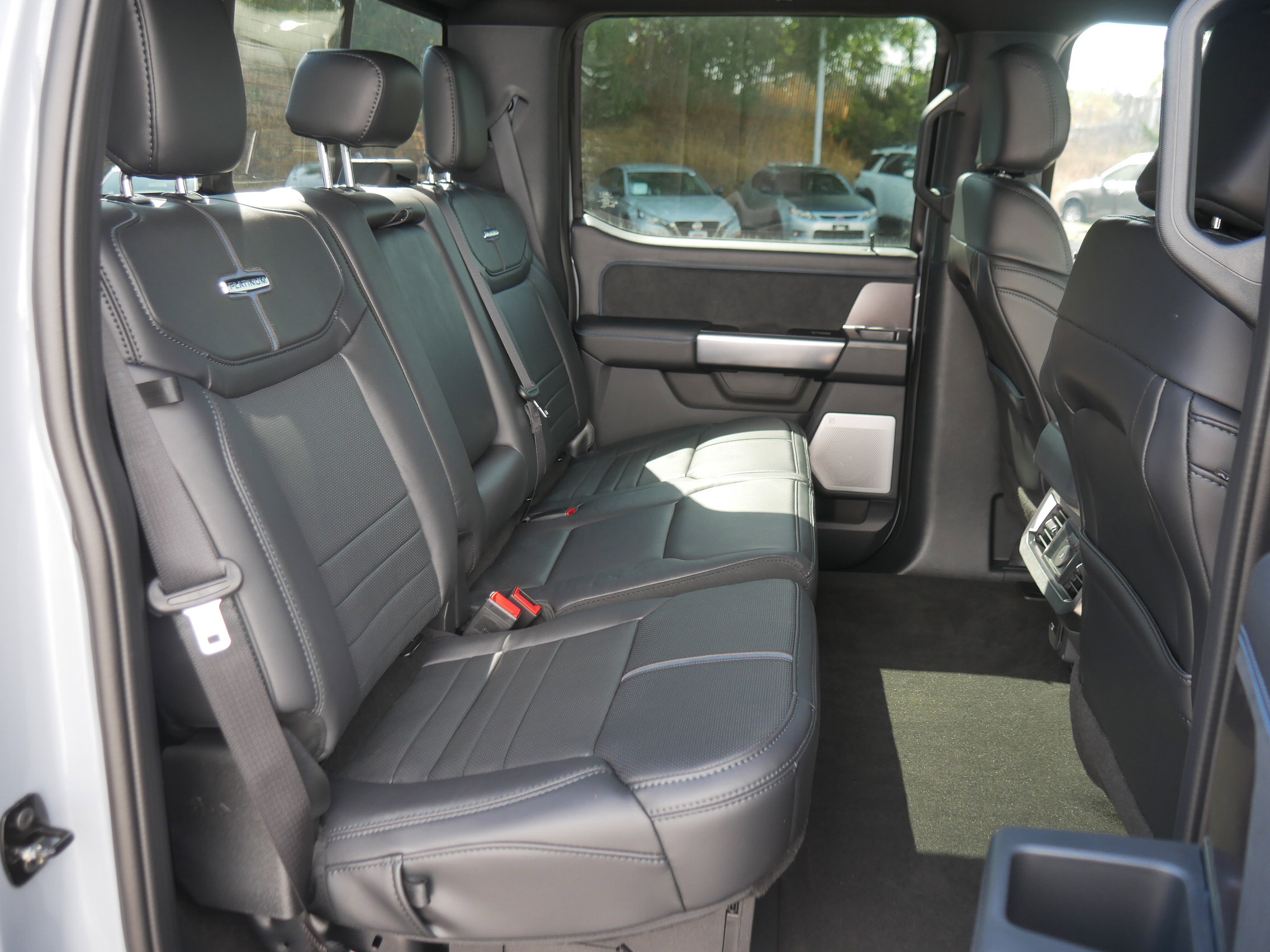 New 2026 Ford F250 Platinum image 32