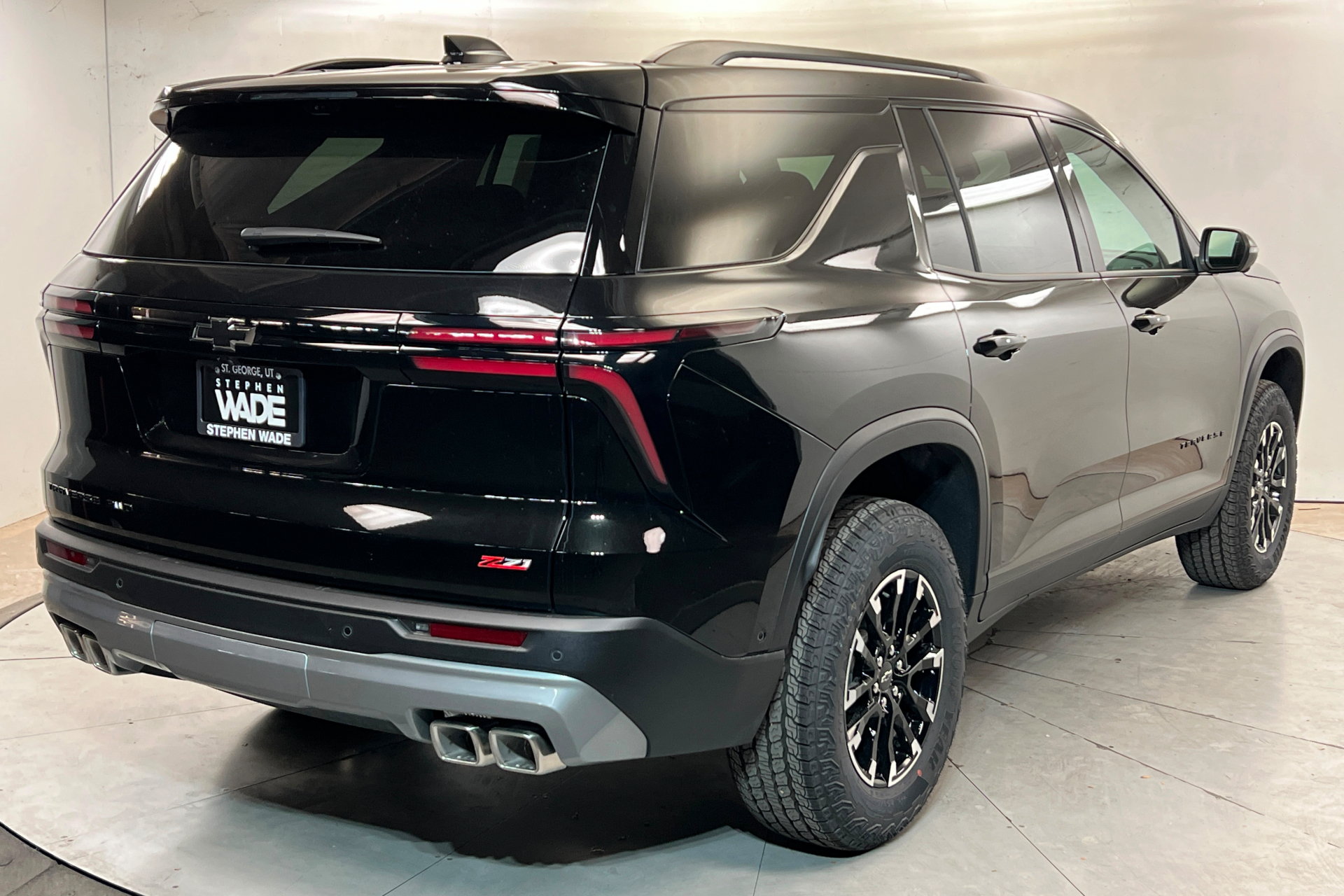 New 2026 Chevrolet Traverse Z71 w/ Enhanced Driving Package AWD/4WD image 6