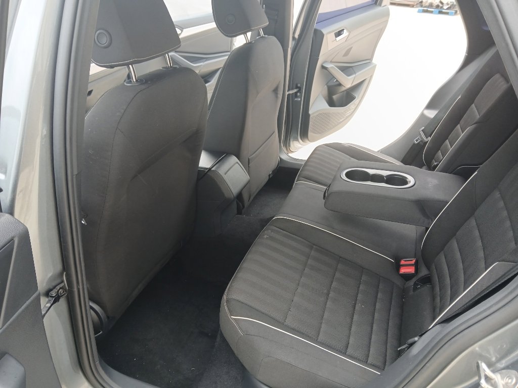 Used 2024 Volkswagen Jetta Sport FWD image 14