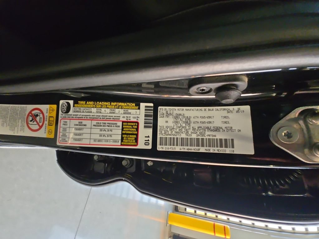 Used 2019 Toyota Tacoma TRD Sport AWD/4WD image 25