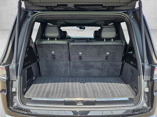 Used 2023 Jeep Grand Wagoneer Series II image 7