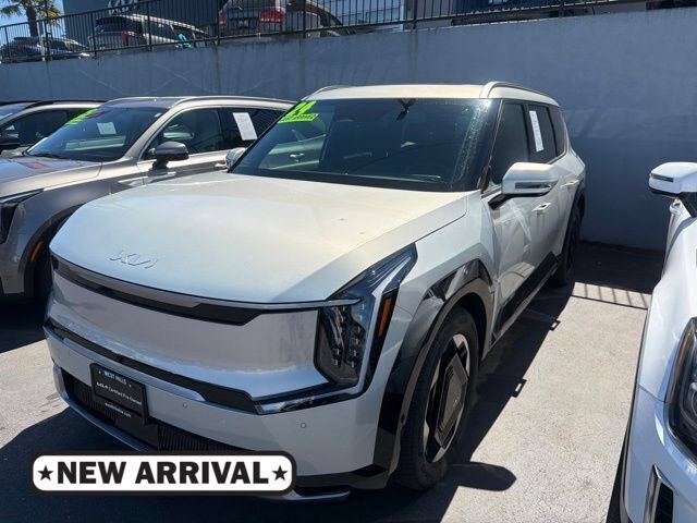 Certified 2024 Kia EV9 Land