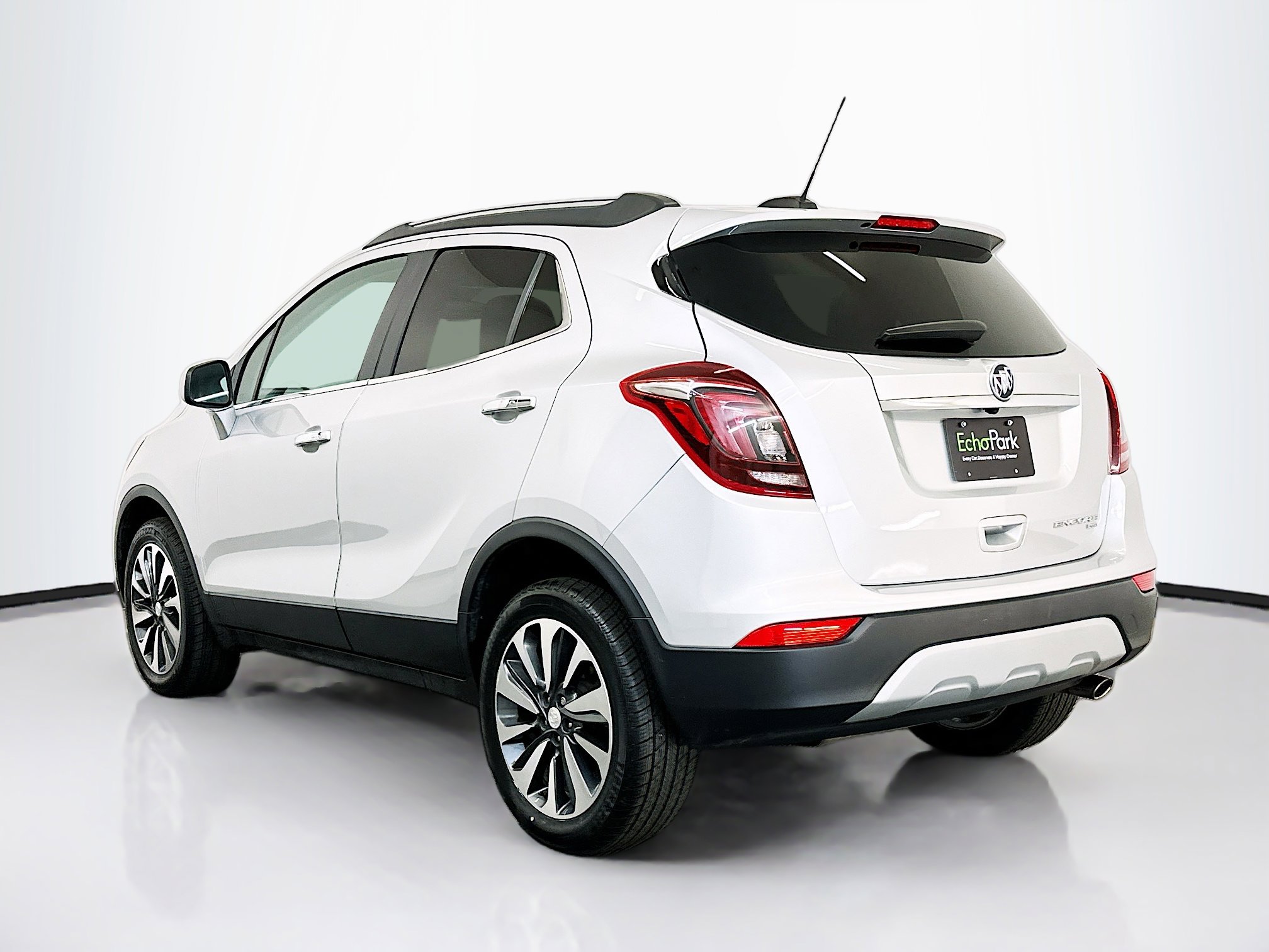 Used 2021 Buick Encore Preferred w/ Safety Package image 5