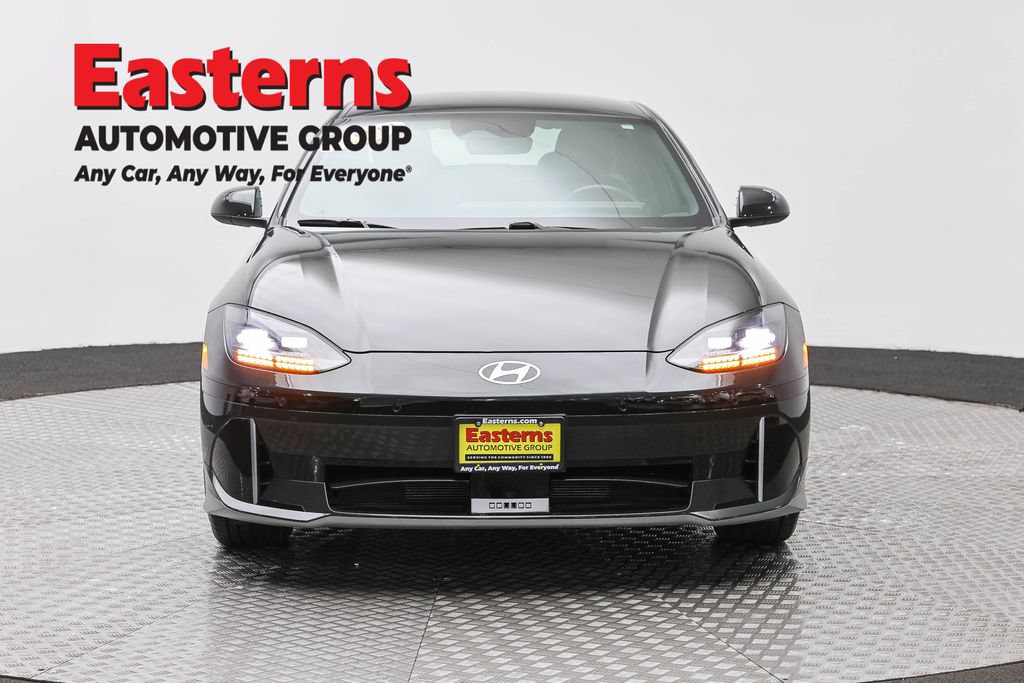 Used 2023 Hyundai Ioniq 6 SEL AWD/4WD image 2