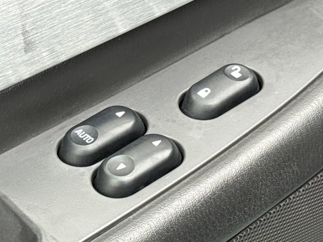 Used 2002 Ford Thunderbird RWD image 19