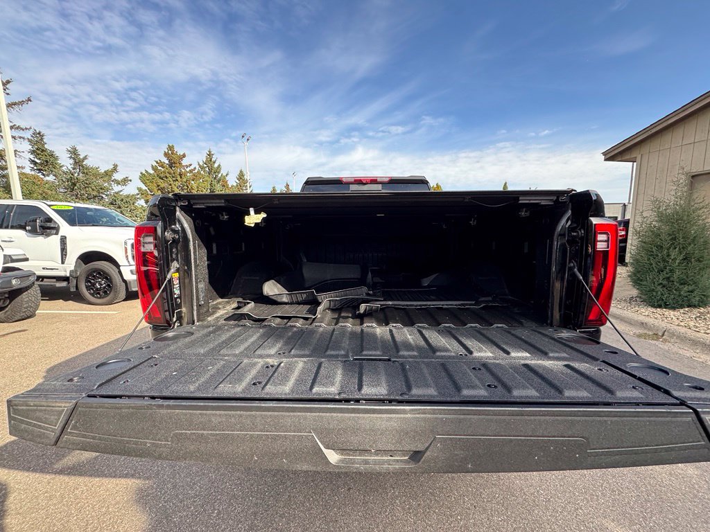 Used 2026 GMC Sierra 3500 Denali Ultimate w/ LPO, Black Badging Package AWD/4WD image 12