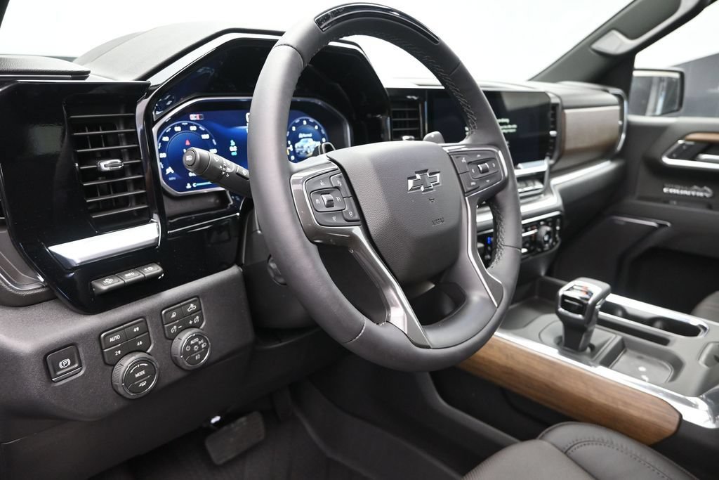 New 2026 Chevrolet Silverado 1500 High Country w/ High Country Premium Package AWD/4WD image 12