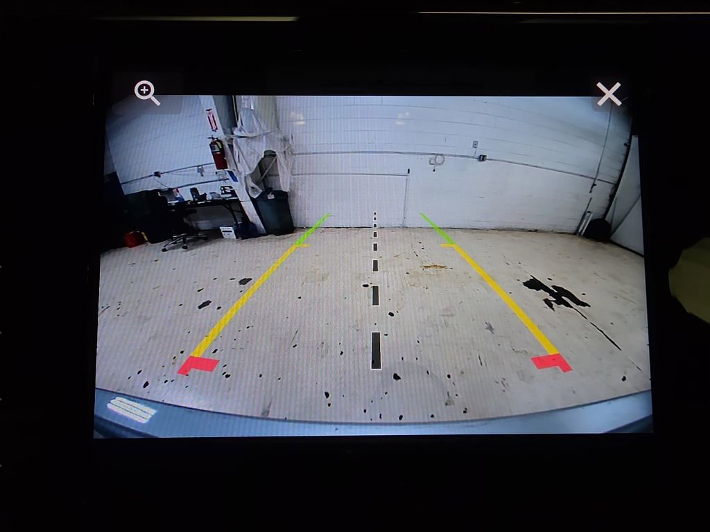 Used 2025 Jeep Grand Cherokee Altitude image 25