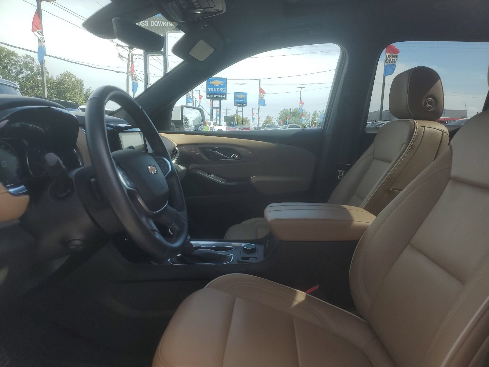Certified 2023 Chevrolet Traverse Premier FWD image 8