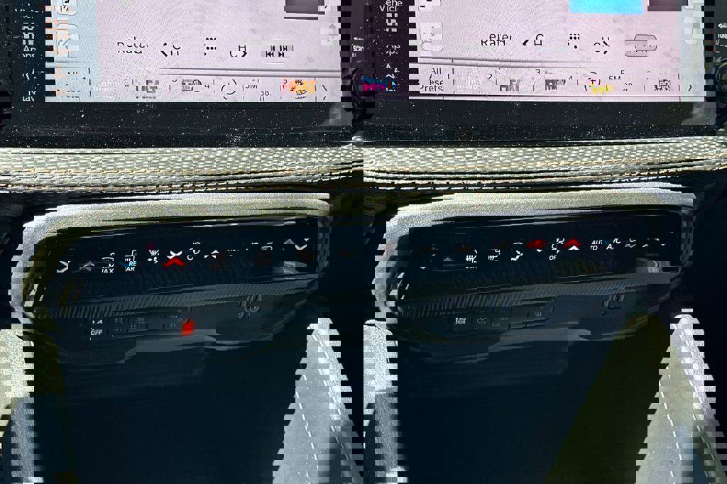 New 2026 Jeep Cherokee Limited image 20