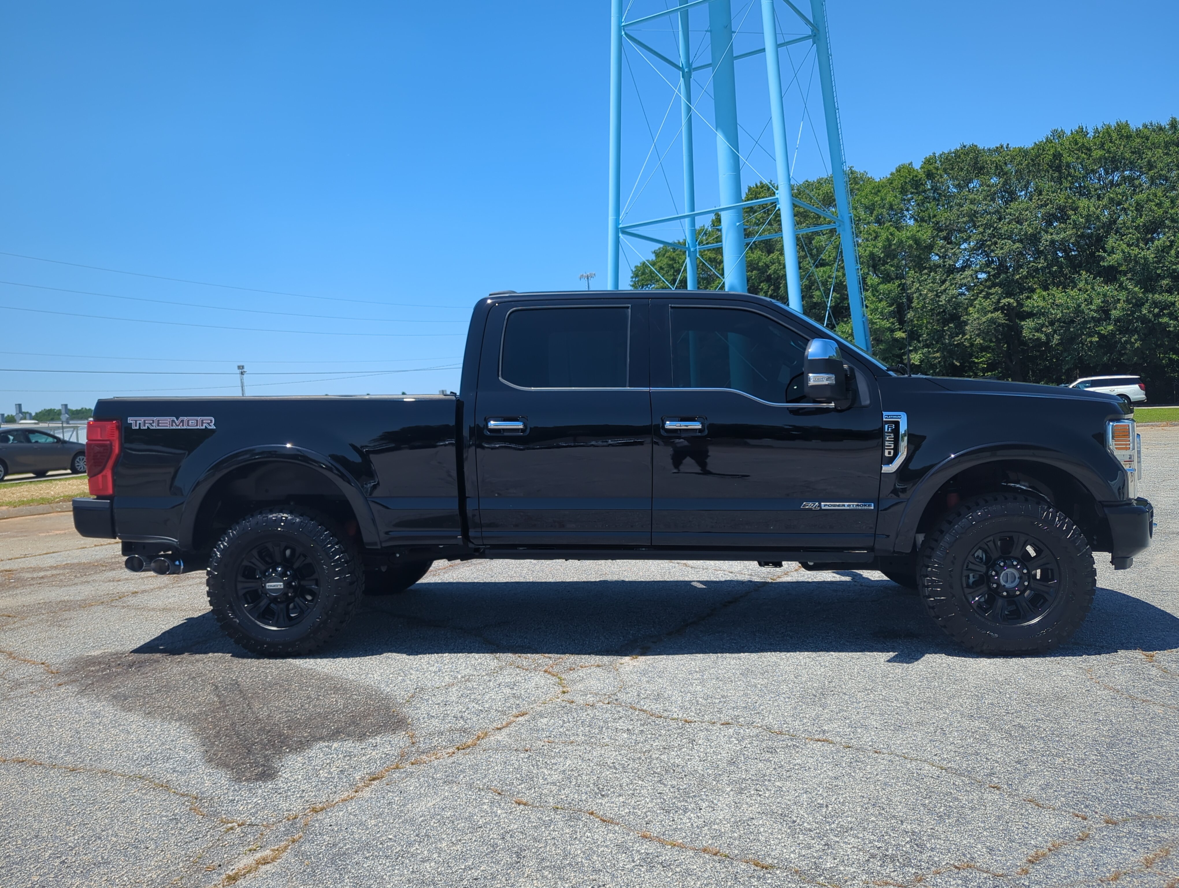 Used 2020 Ford F250 Platinum w/ Tremor Off-Road Package AWD/4WD video 2