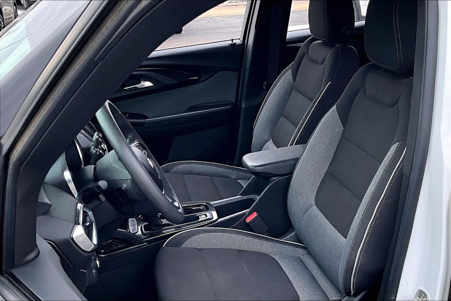 Used 2023 Chevrolet TrailBlazer LT image 25