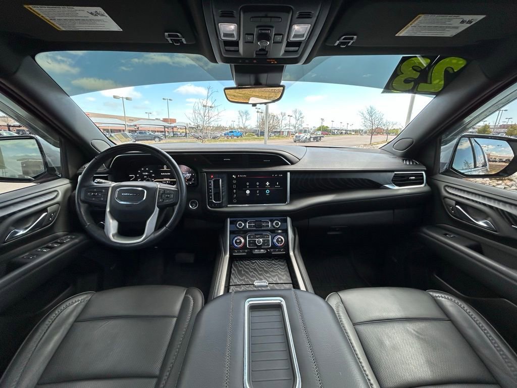 Used 2023 GMC Yukon Denali w/ Denali Reserve Package AWD/4WD image 10