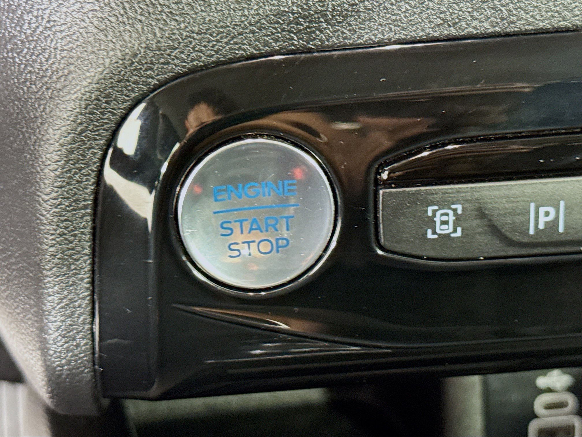 Used 2024 Ford Escape Platinum AWD/4WD image 20