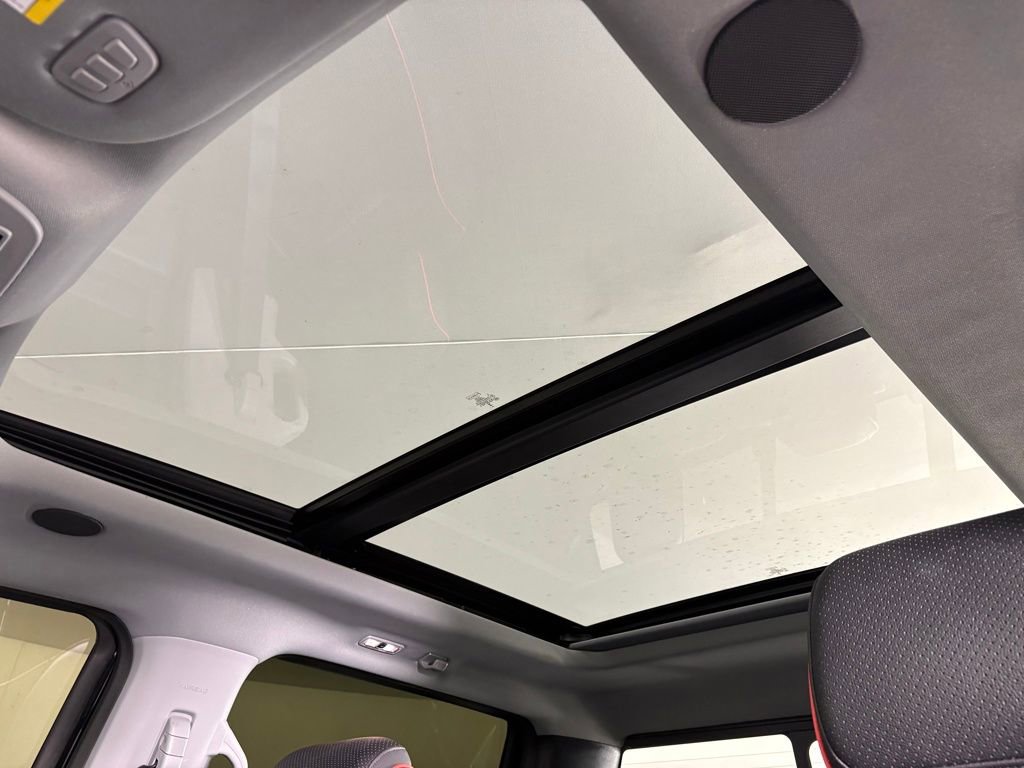 Used 2026 Ford F250 Lariat w/ Black Appearance Package image 25