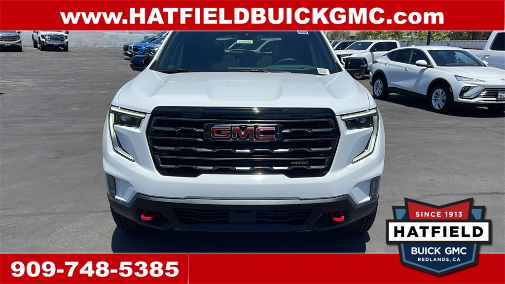 New 2025 GMC Acadia AT4 w/ Luxury Package image 8