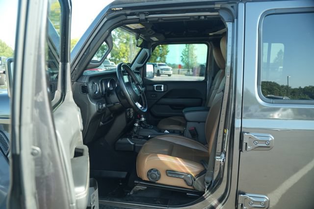 Used 2021 Jeep Gladiator Overland w/ Popular Equipment Package AWD/4WD image 12