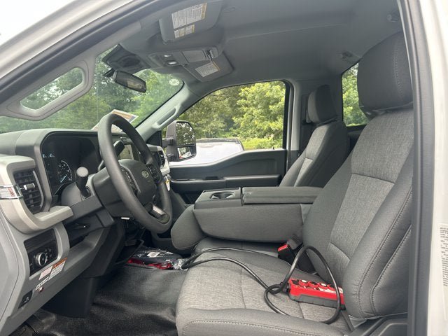 New 2026 Ford F550 4x4 Regular Cab Super Duty image 9