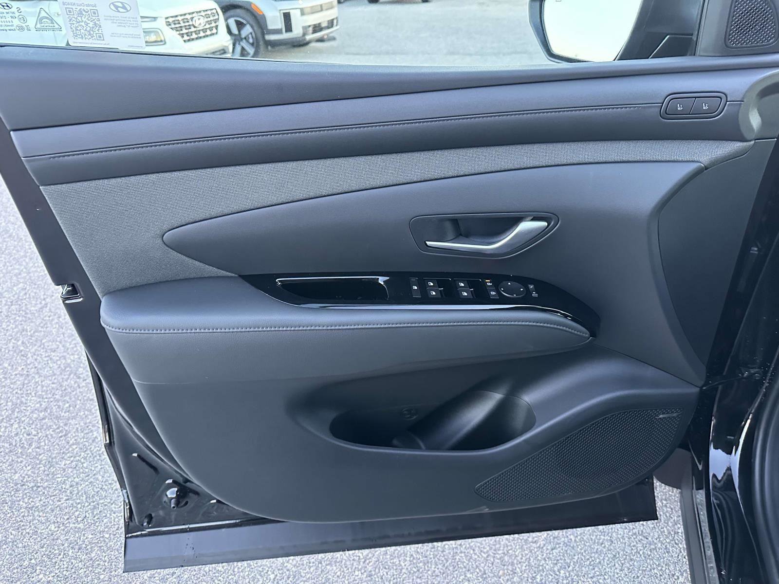 New 2025 Hyundai Santa Cruz Limited image 10