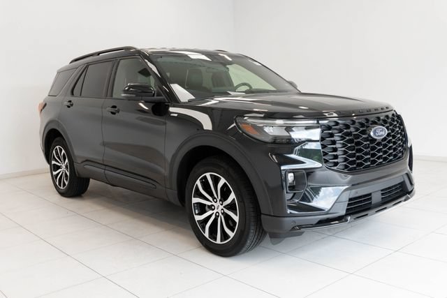 Used 2025 Ford Explorer ST-Line AWD/4WD image 8