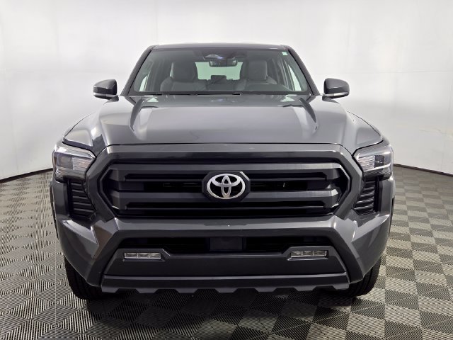 Used 2024 Toyota Tacoma SR5 RWD image 2