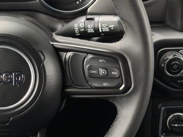 Used 2023 Jeep Wrangler Unlimited w/ Sun & Screen Package AWD/4WD image 14