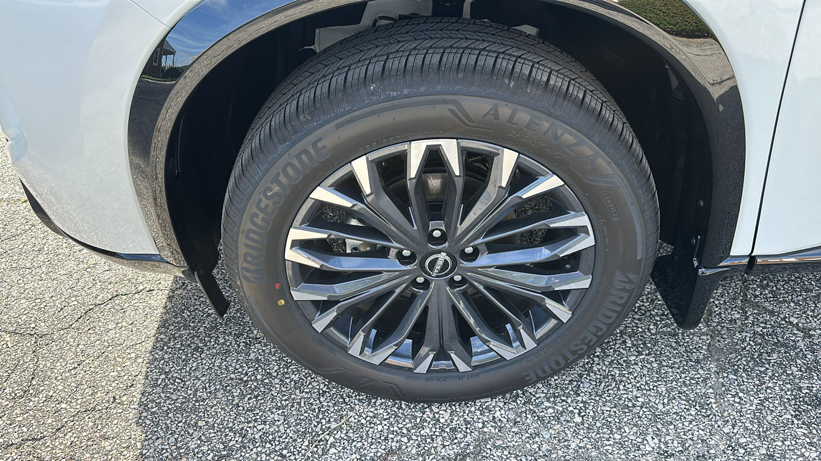 New 2026 Nissan Rogue Platinum image 8