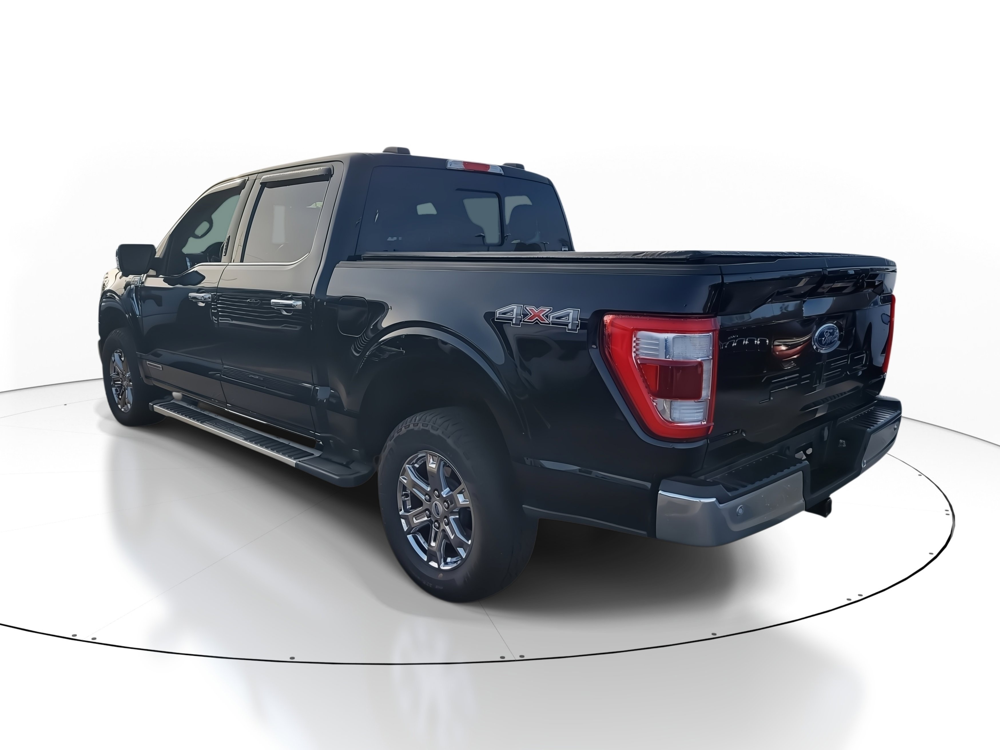 Used 2023 Ford F150 Lariat w/ Trailer Tow Package image 7