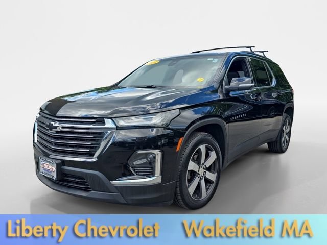 Used 2023 Chevrolet Traverse LT w/ LT Premium Package AWD/4WD image 3