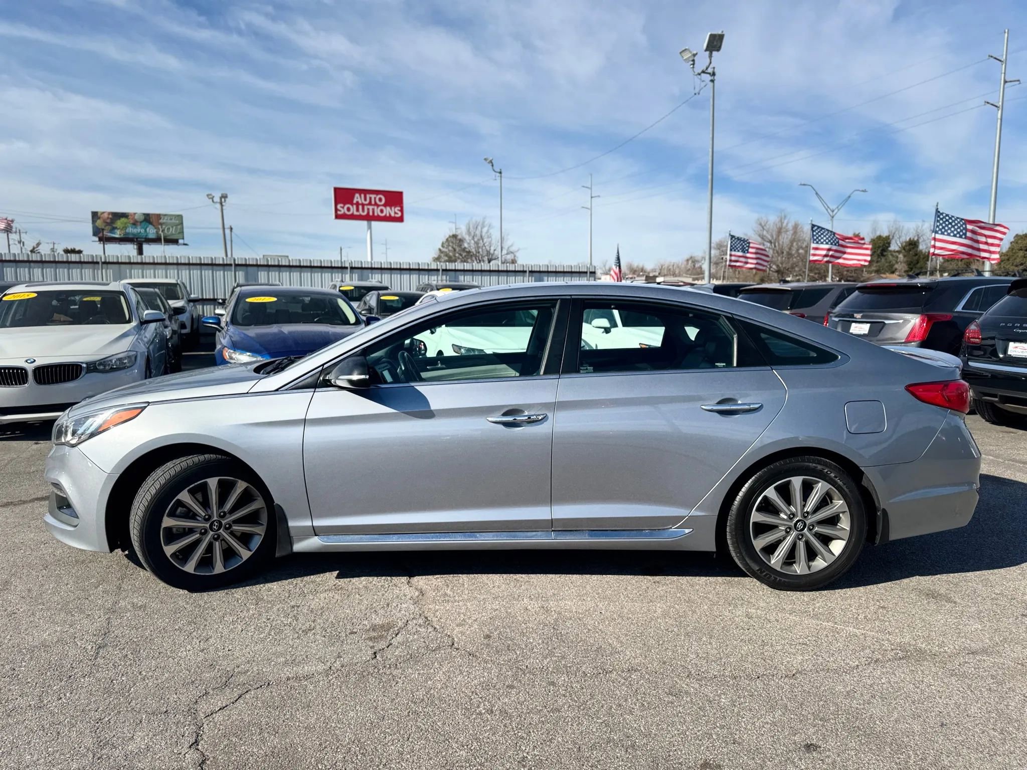 Used 2017 Hyundai Sonata Limited w/ Ultimate Package 04 image 7