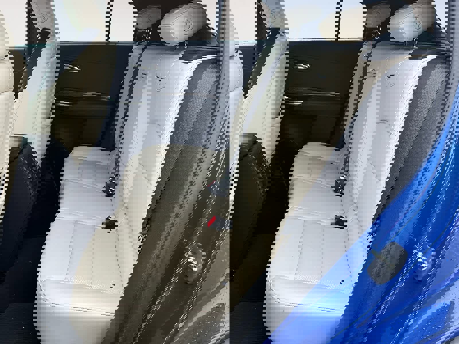 Used 2021 Cadillac XT4 Sport image 15